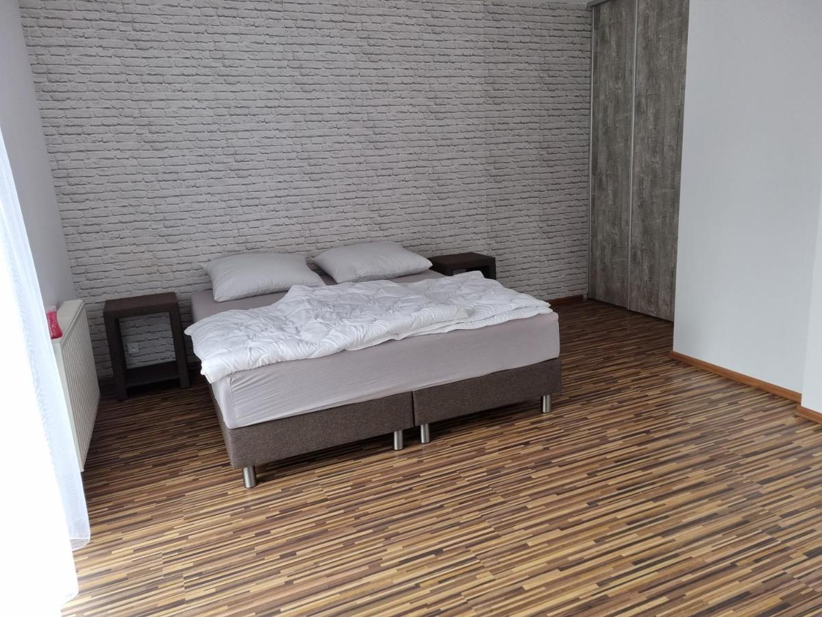 Optima Bed & Breakfast Миелно Екстериор снимка